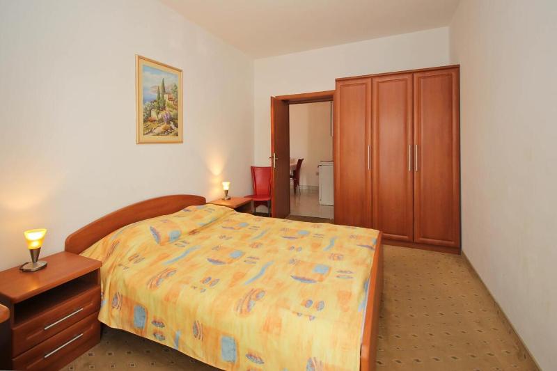 One-Bedroom Apartment with Terrace and Sea View image 2