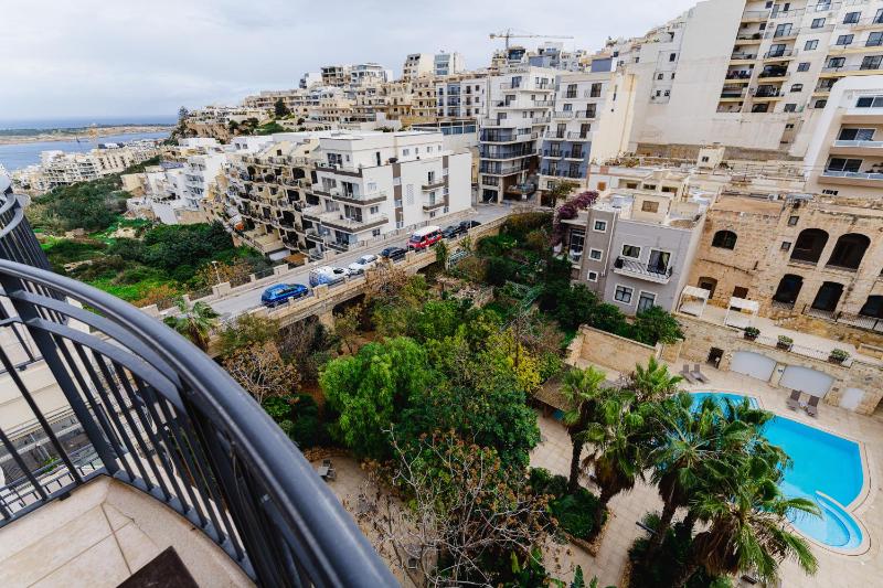 Junior Suite with Garden View image 3