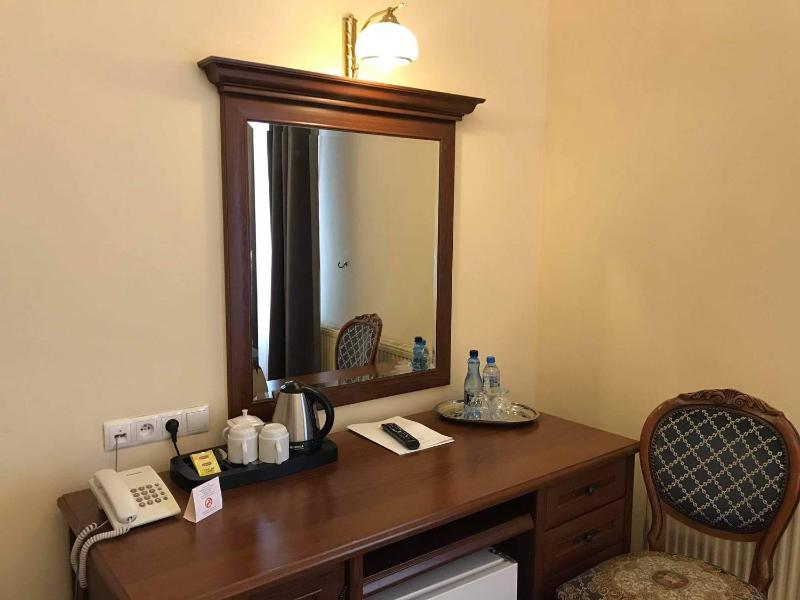 Single Superior Room  image 4