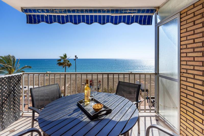 Maritimo Fuengirola - Beach apartment first line - image 1