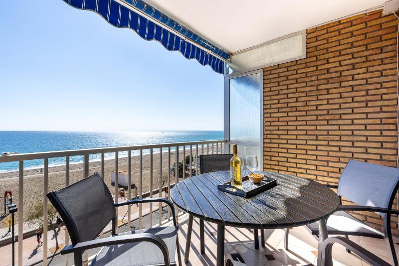 Maritimo Fuengirola - Beach apartment first line - image 11