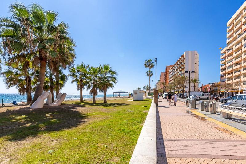 Maritimo Fuengirola - Beach apartment first line - image 20