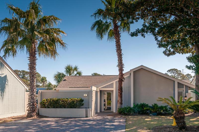 Two-Bedroom Holiday Home image 3