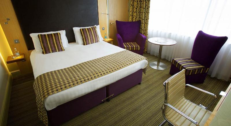 Standard Double or Twin Room image 2