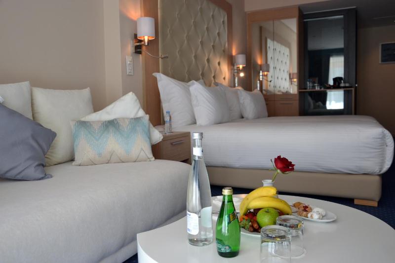 Flower Town Hotel & Spa - image 9