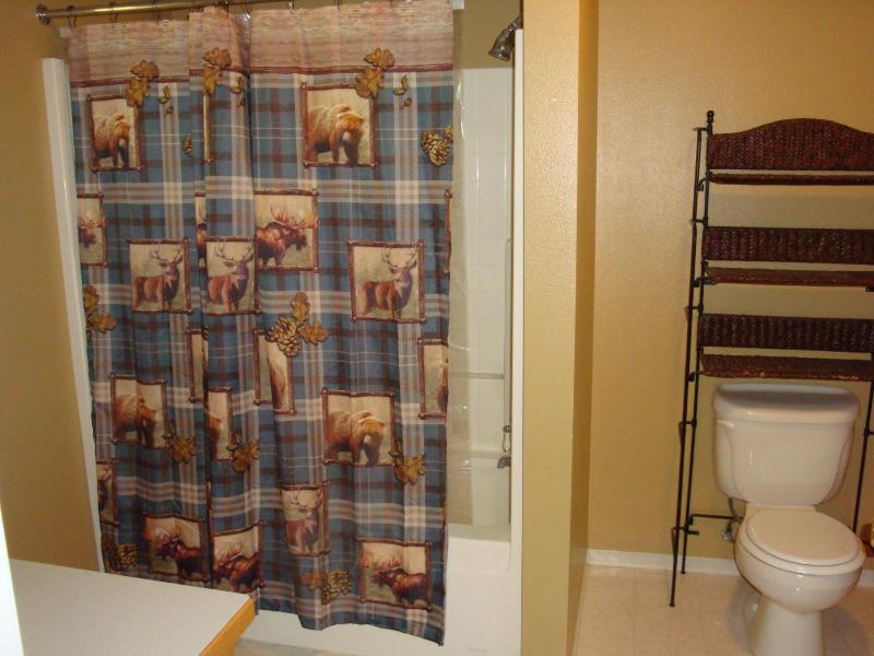 Three-Bedroom House image 2