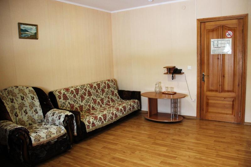 Quadruple Room image 2