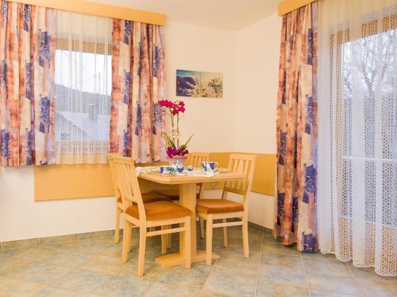 Two-Bedroom Apartment with Mountain View	 image 2