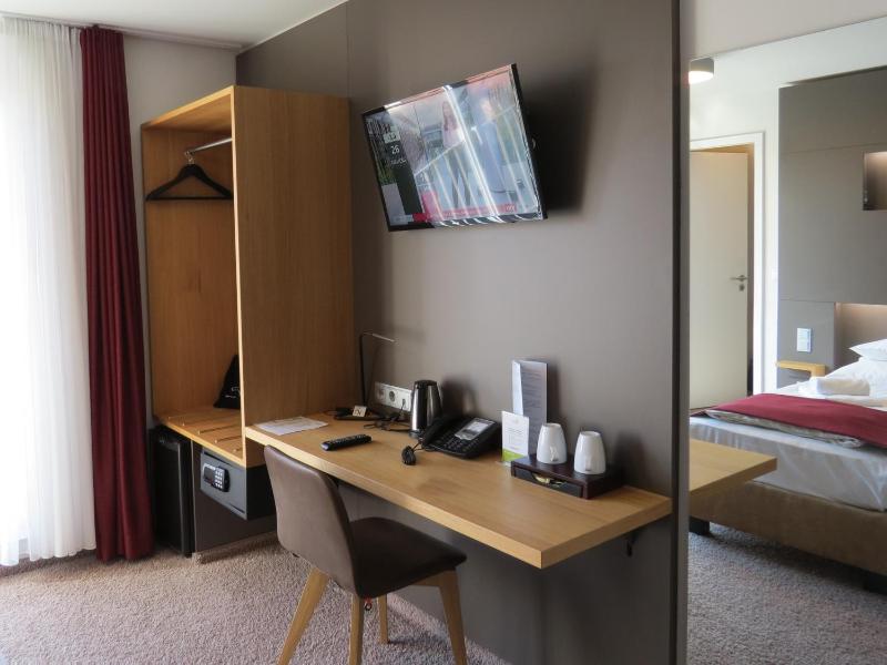 Double Room image 2