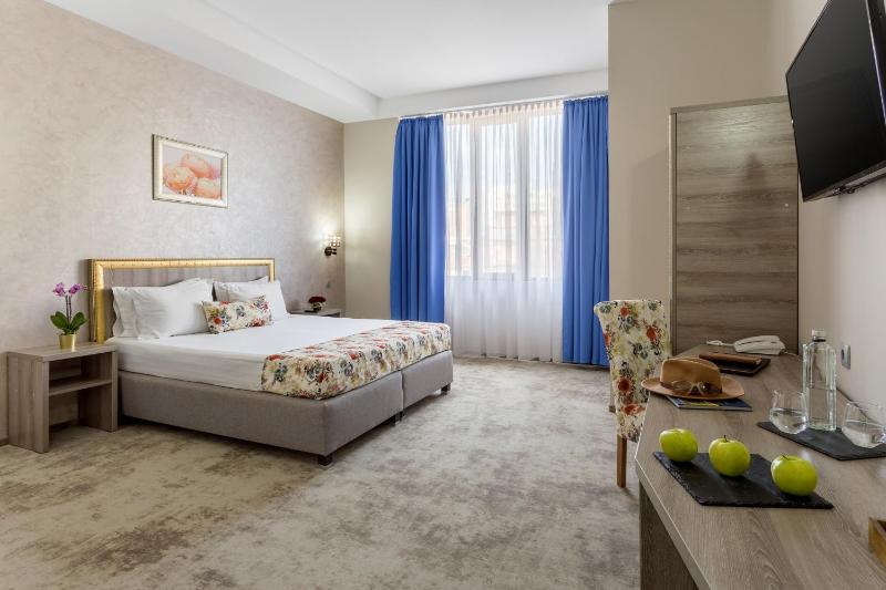 Prestige Boutique Hotel Craiova - image 1