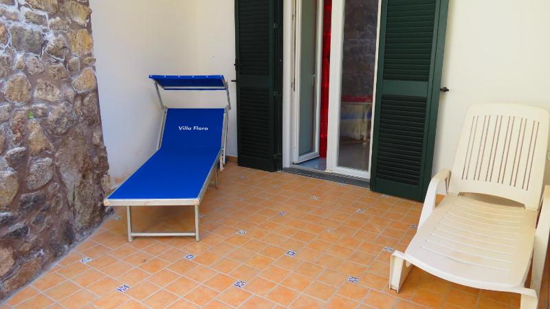 One-Bedroom Apartment image 3