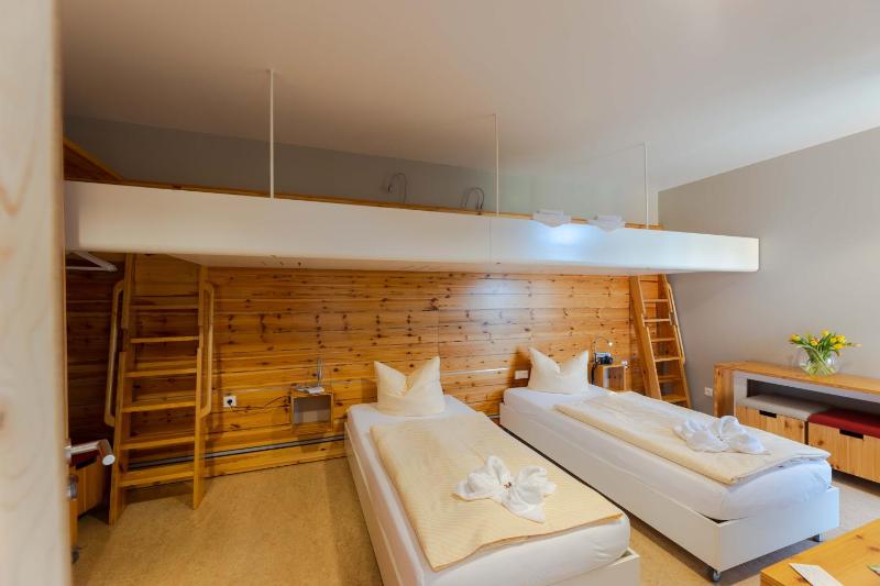 Quadruple Room image 3