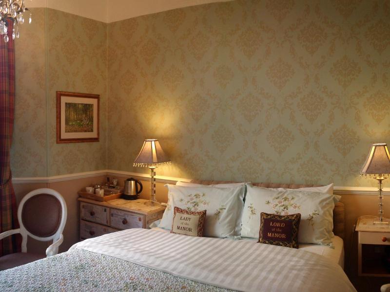 King Room image 3