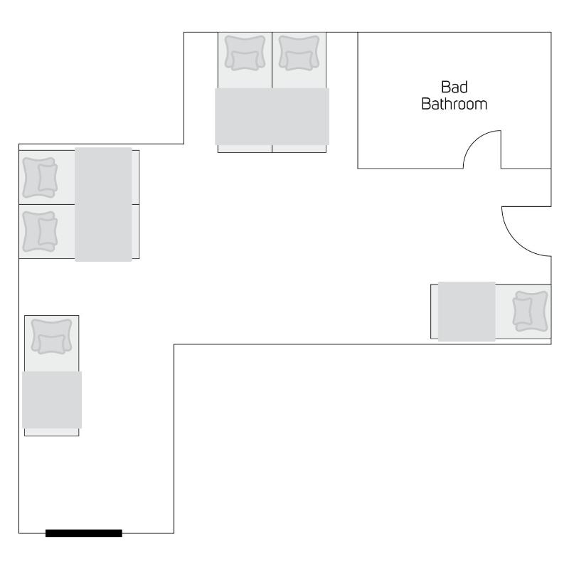 Six-bed Room Facing The Courtyard  image 3