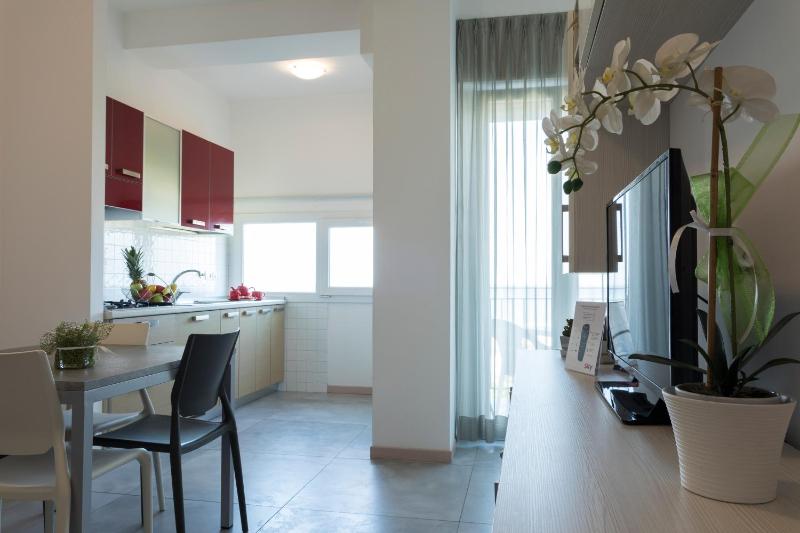 One-Bedroom Apartment with Sea View (2 Adults) image 2