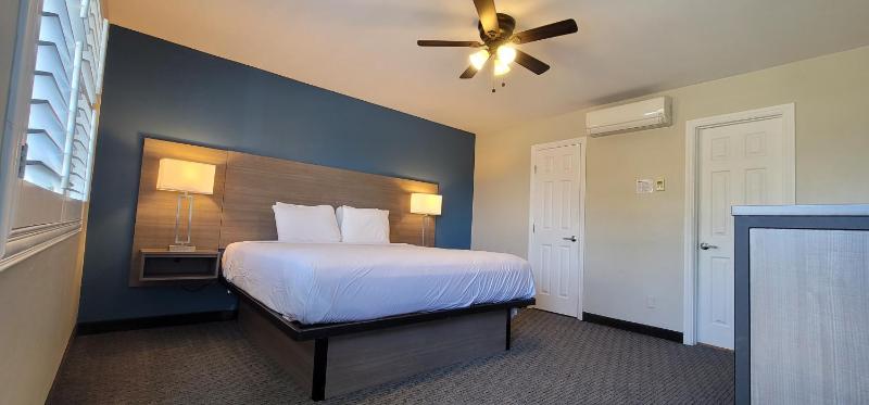 King Room image 2
