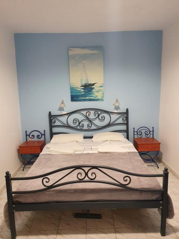 Quadruple Room with Mountain View image 4
