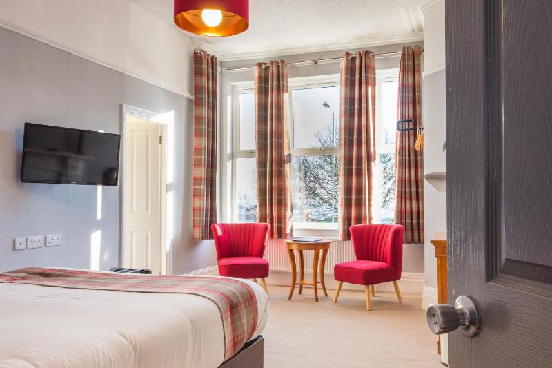 Standard King Room image 1