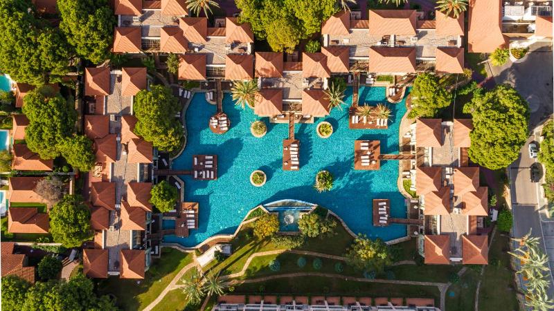Lake Deluxe Villa (6 Adults + 2 Children) image 3
