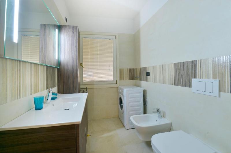 UR-NEST Moline - image 14