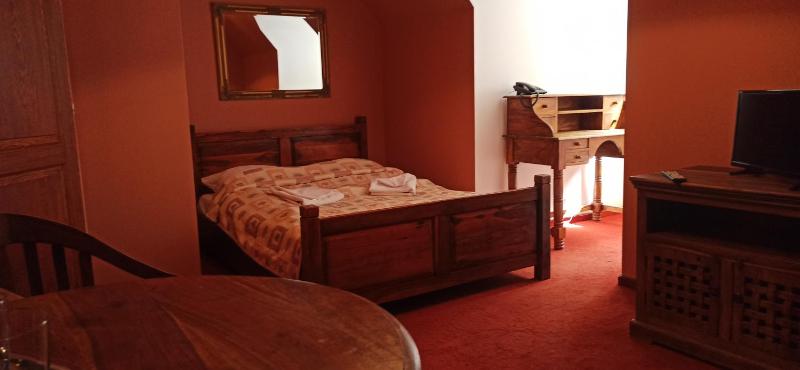 Double Room image 4