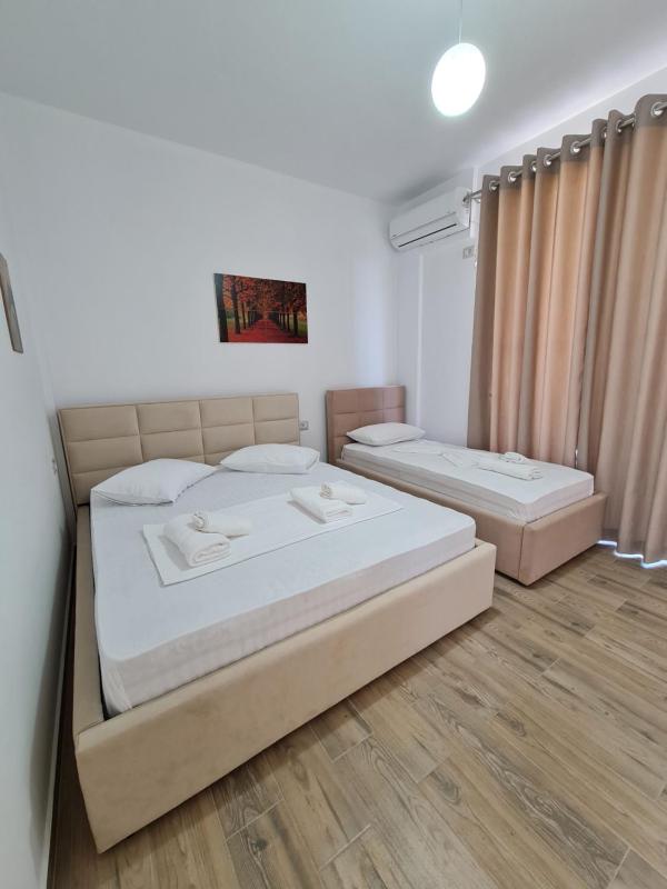 Deluxe Double Room image 1