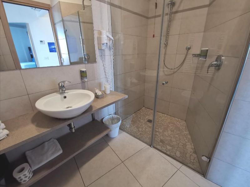 Junior Suite image 2