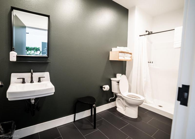 King Suite image 2
