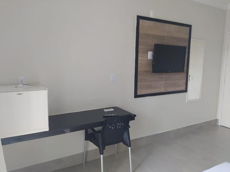 Tropical Praia Hotel - image 10