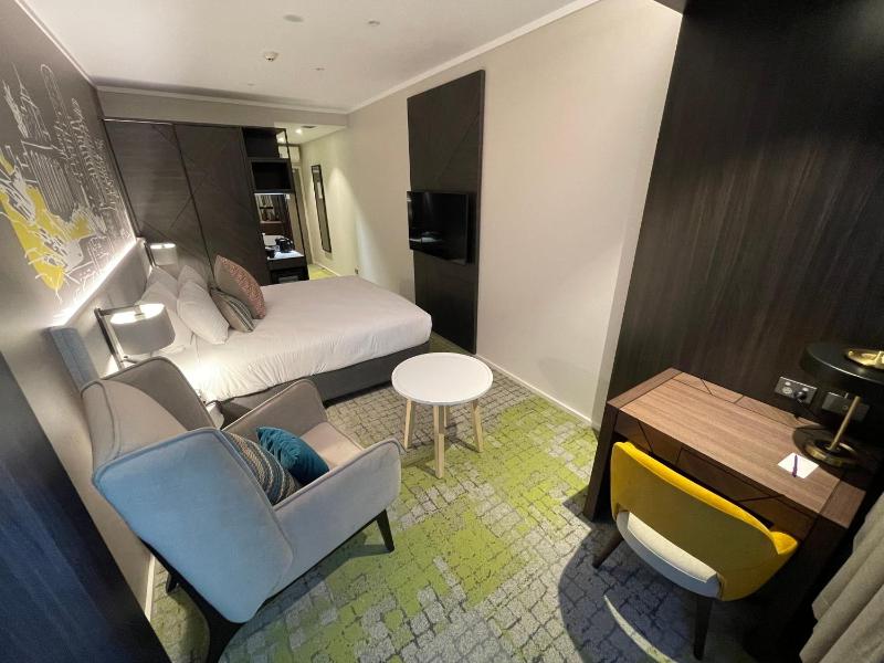 Mercure Auckland Queen Street - image 12