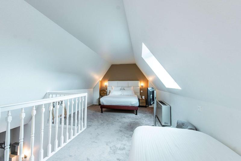 Suite with Double Bed image 1