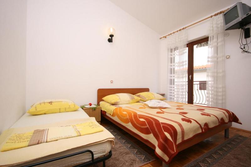 Studio with Balcony and Sea View image 1
