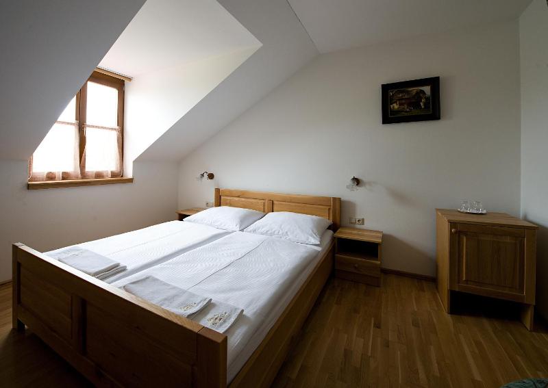 Double Room image 2