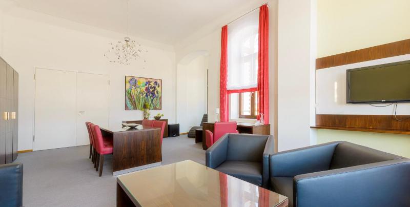 Exclusive Suite image 2