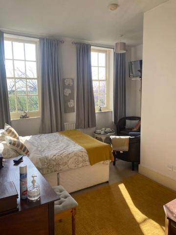 Double Room image 2