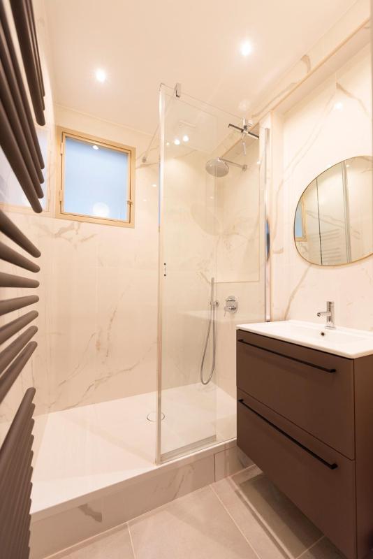 One-Bedroom Apartment image 2