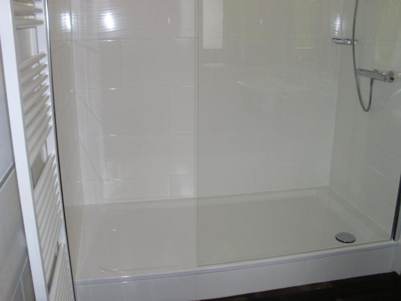 Small Twin Room image 3