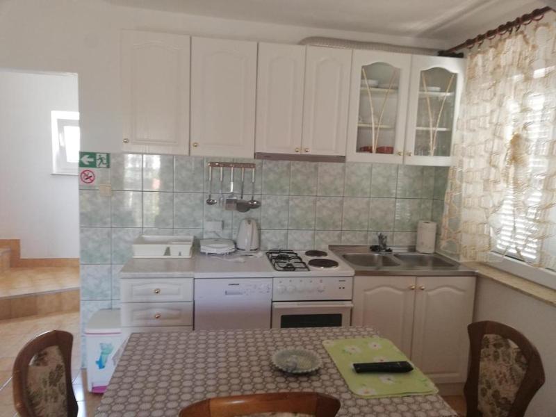 Studio apartment in Vir (4776-3) - image 22