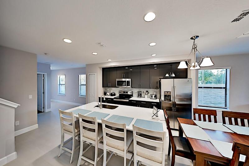 Four-Bedroom Townhouse image 2
