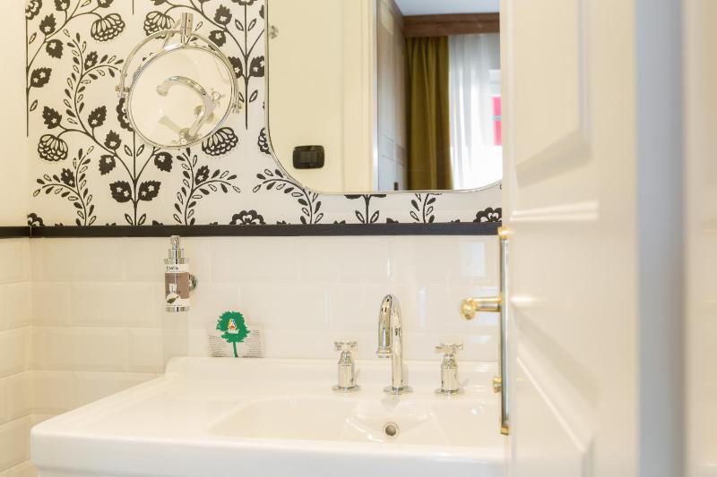 Duca D'Aosta Hotel - image 38