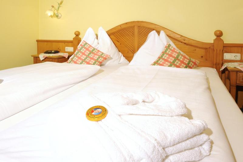 Junior Suite with Balcony image 2