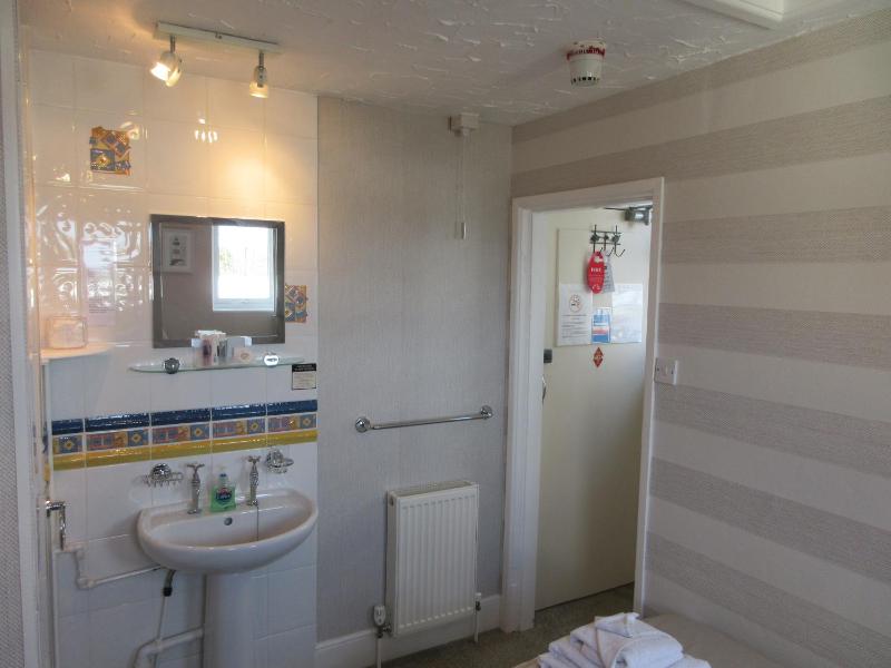 Single Room image 2