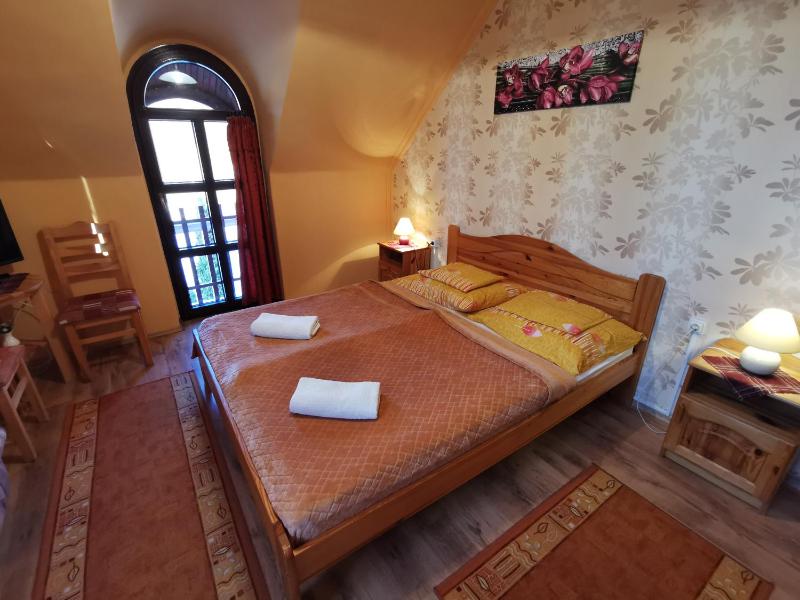 Double Room image 2