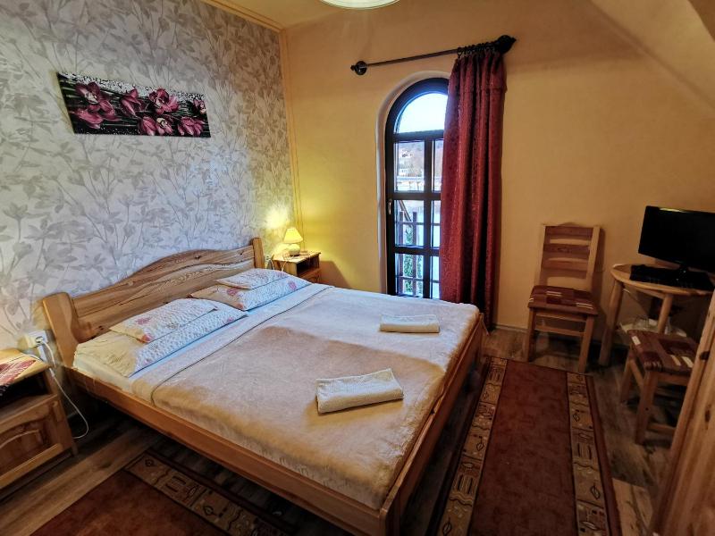 Double Room image 4