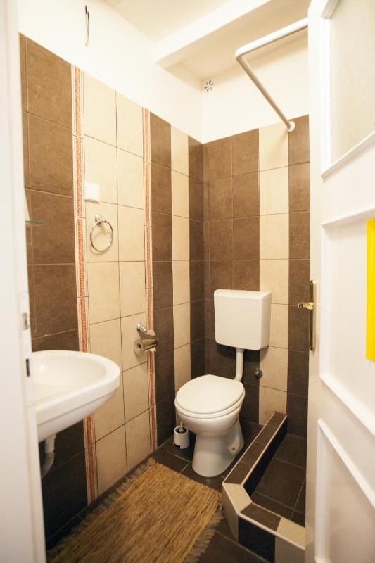 Quadruple Room image 3