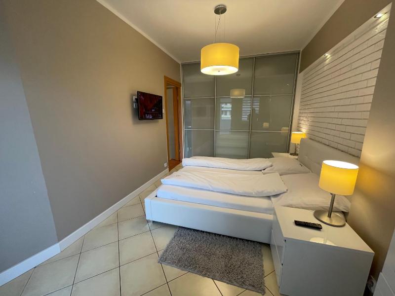 Wolin-Travel Apartamenty Statek z widokiem na morze - image 32