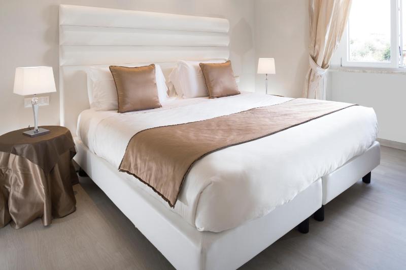 Triple Room image 4