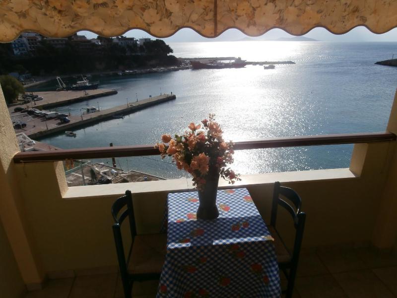 Studio (3 Adults) with Sea View image 3