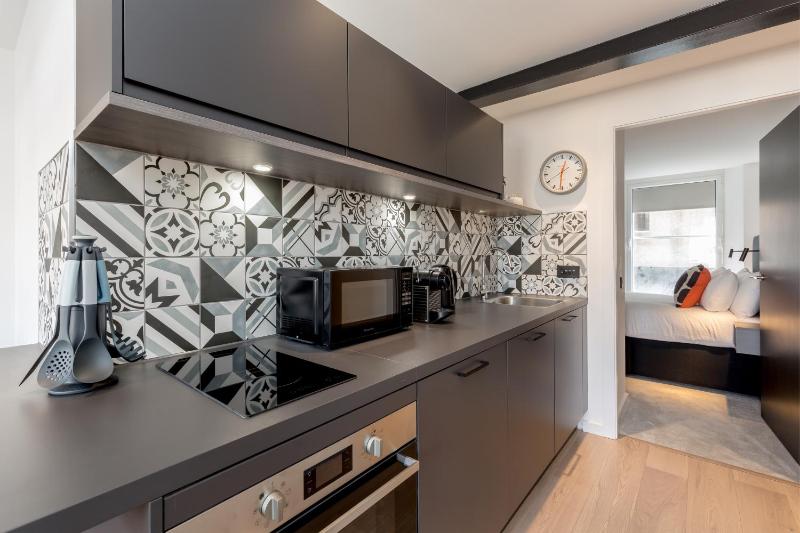 Two-Bedroom Apartment with City View image 2