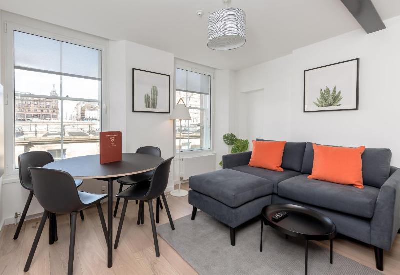 Two-Bedroom Apartment with City View image 4